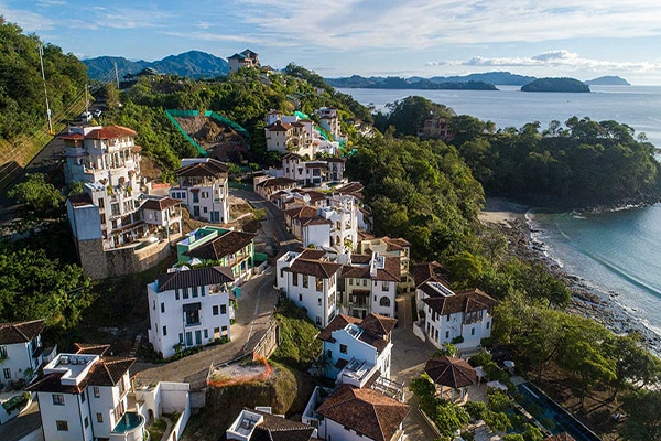 Las Catalinas Sailing Tours