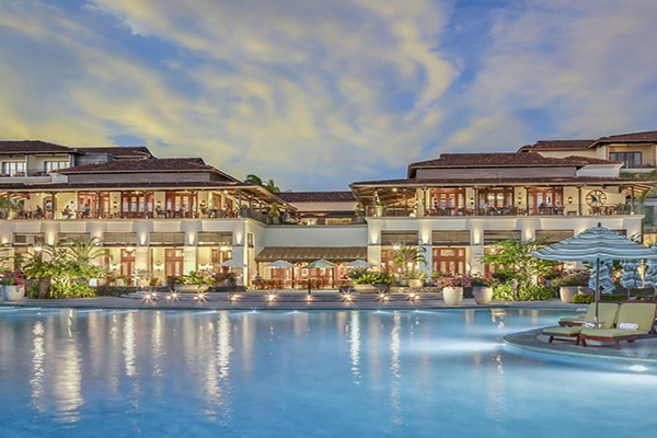 JW Marriott Sailing Tours