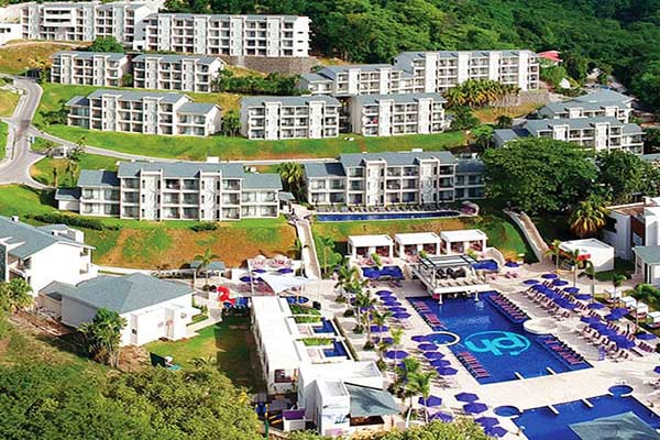 Sailing Planet Hollywood Guanacaste