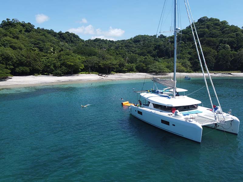 Waldorf Astoria Catamaran Tours